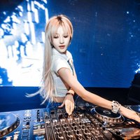 最新dj舞曲傻女人