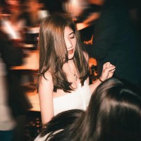 DJ串燒中文百聽(tīng)不厭，探索無(wú)限音樂(lè)節(jié)拍